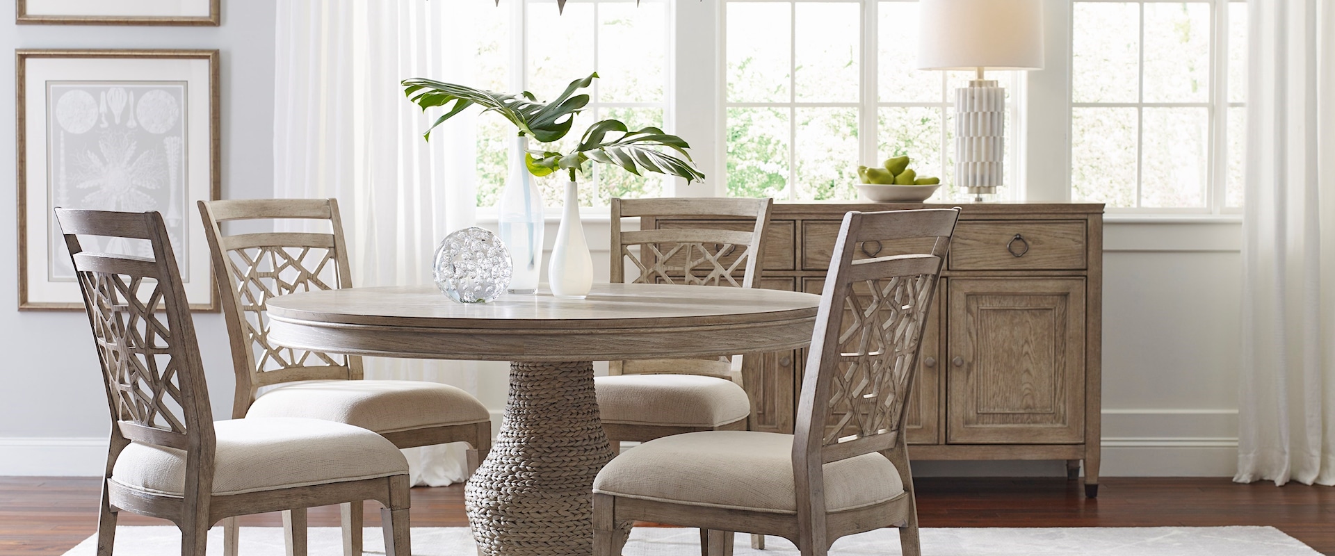 Casual Dining Room Group